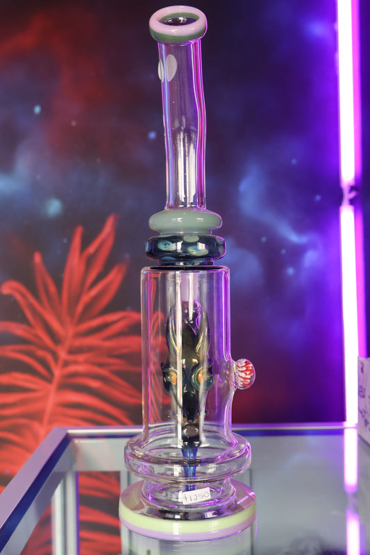 Bong de Vidrio Hecho a Mano con Diseño de Criatura Fantástica