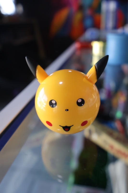 Grinder de 3 Piezas – Diseño Esfera Pikachu ⚡️