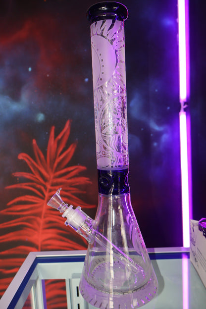 Bong de Vidrio Grabado con Diseño Tribal