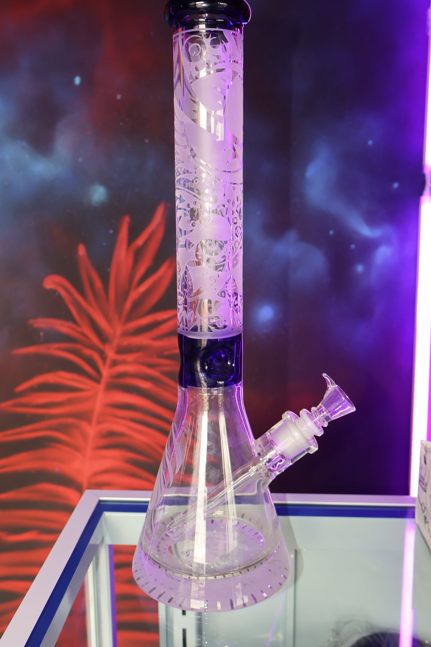 Bong de Vidrio Grabado con Diseño Tribal