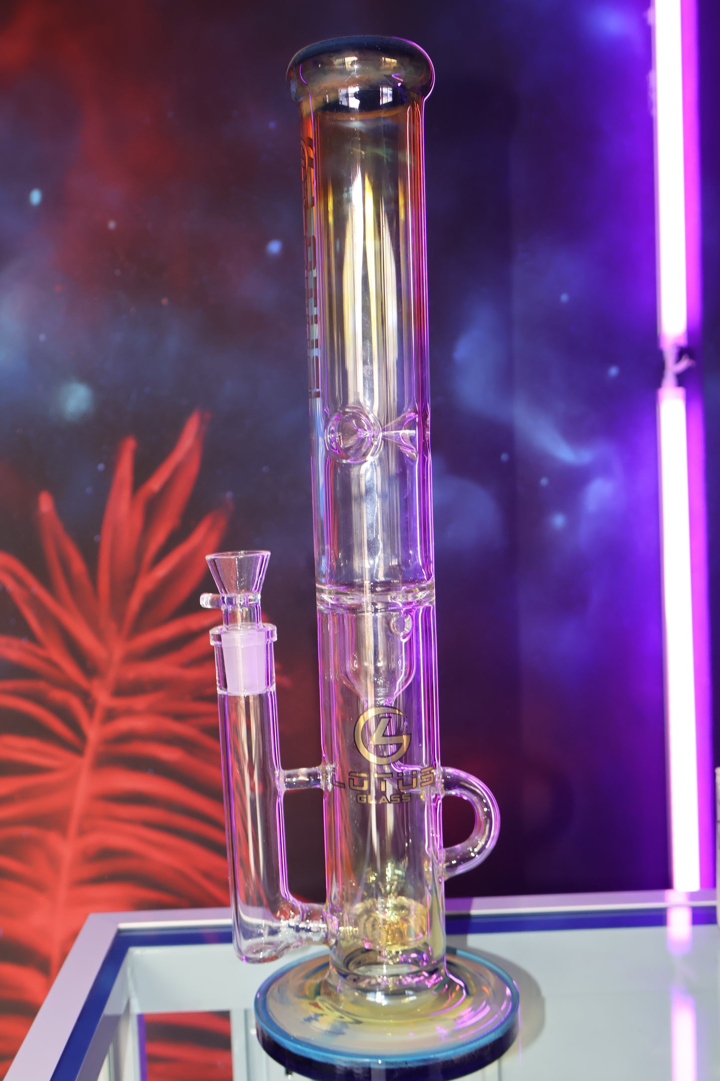Bong de Vidrio Lotus Glass con Doble Cámara y Percolador en Panal – Edición Espacial