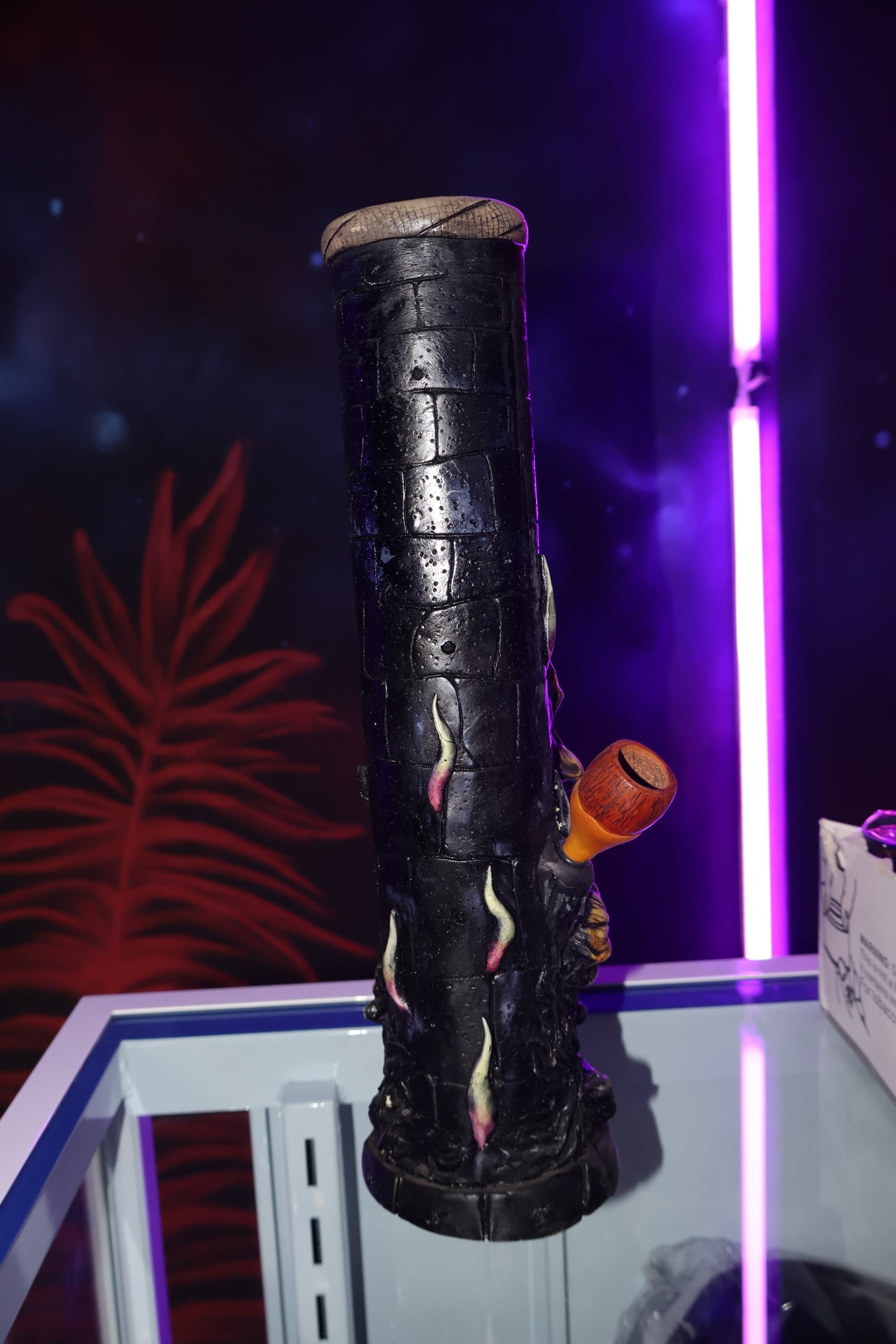 Bong Decorativo de Calavera con Diseño Gótico